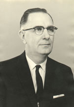 Photo image of Lyle Harding Gray