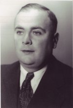 Photo image of Roy Cecil Warwick